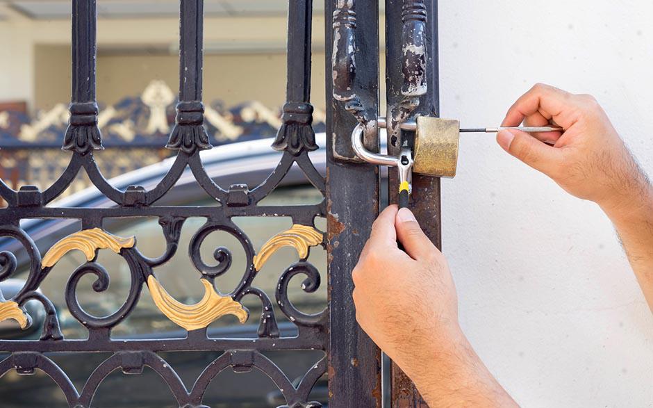 travaux à nos artisans serrurier prix Montrouge