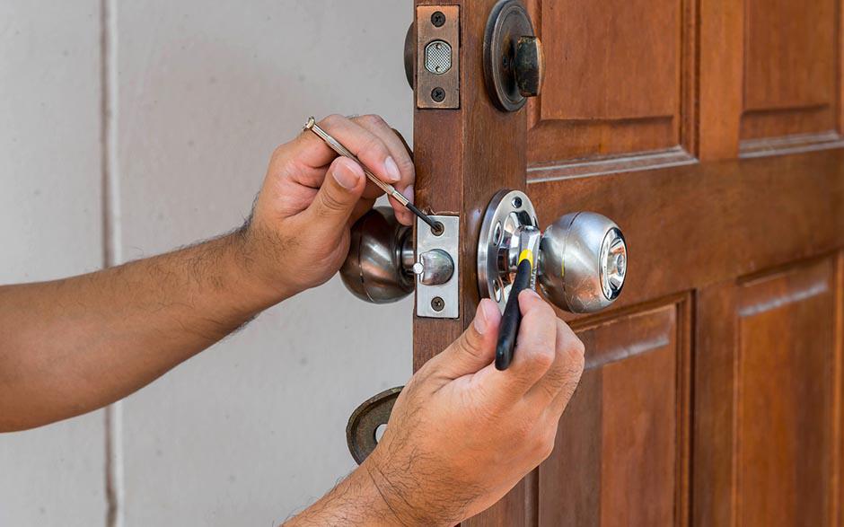 travaux à nos artisans serrurier prix Montrouge