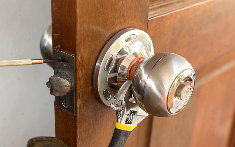 ouverture de porte claquée serrurier Eaubonne