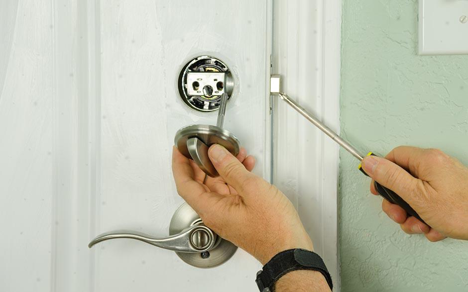 ouverture de porte claquée serrurier Eaubonne